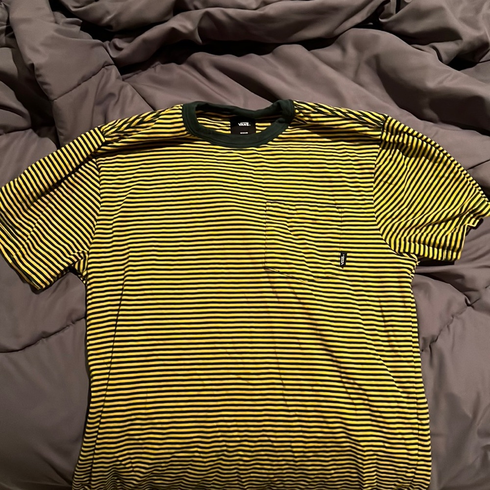 VANS YELLOW AND GREEN STRIPED T SHIRT SIZE MEDIUM